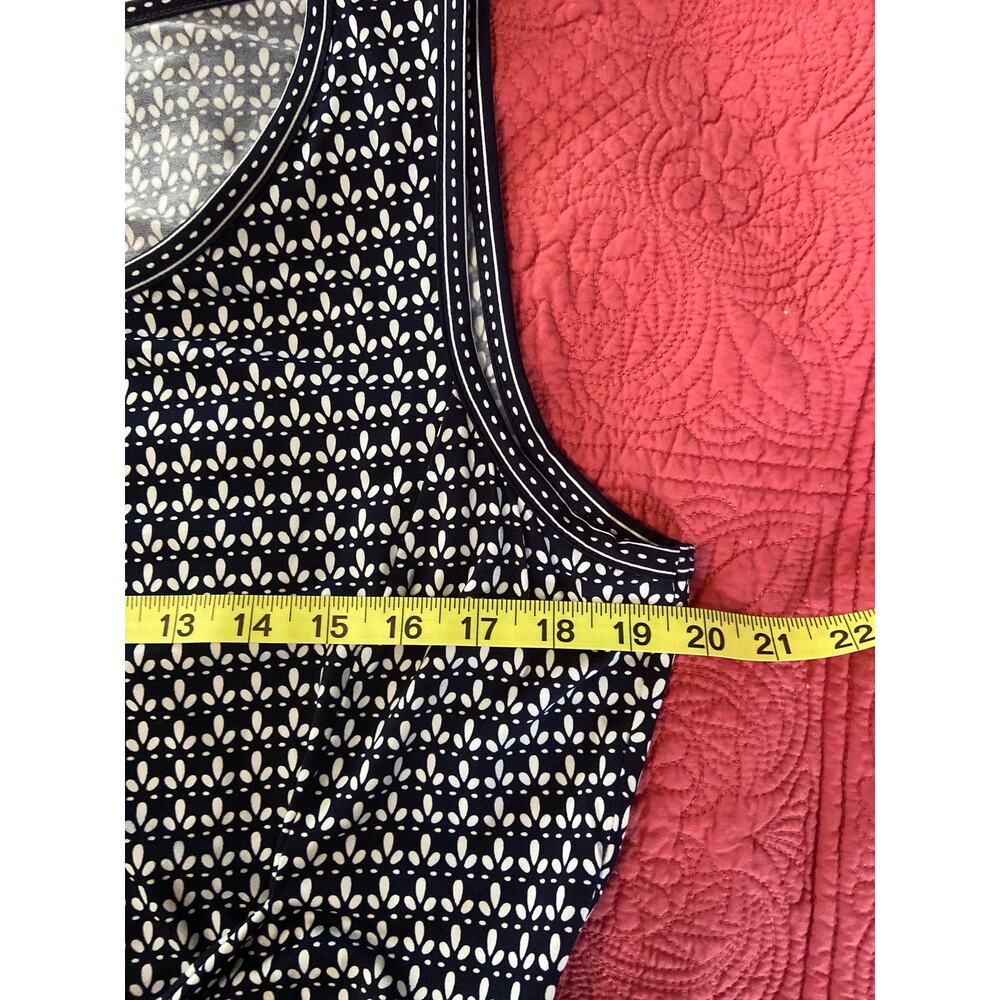 Max Studio navy and white print sleeveless knit dress with tie waist - Picture 7 of 10